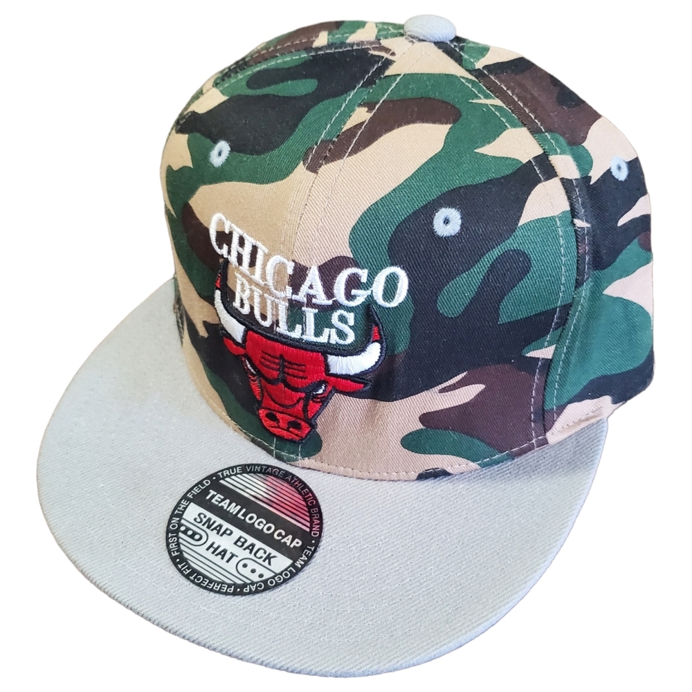 Camo Chicago Bulls SnapBack Adjustable One Size Fits All FlatBrim Baseball Cap